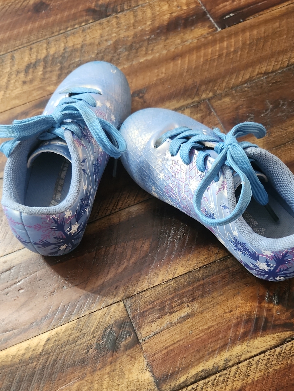 Vizari Kids Lt. Blue Athletic Cleats